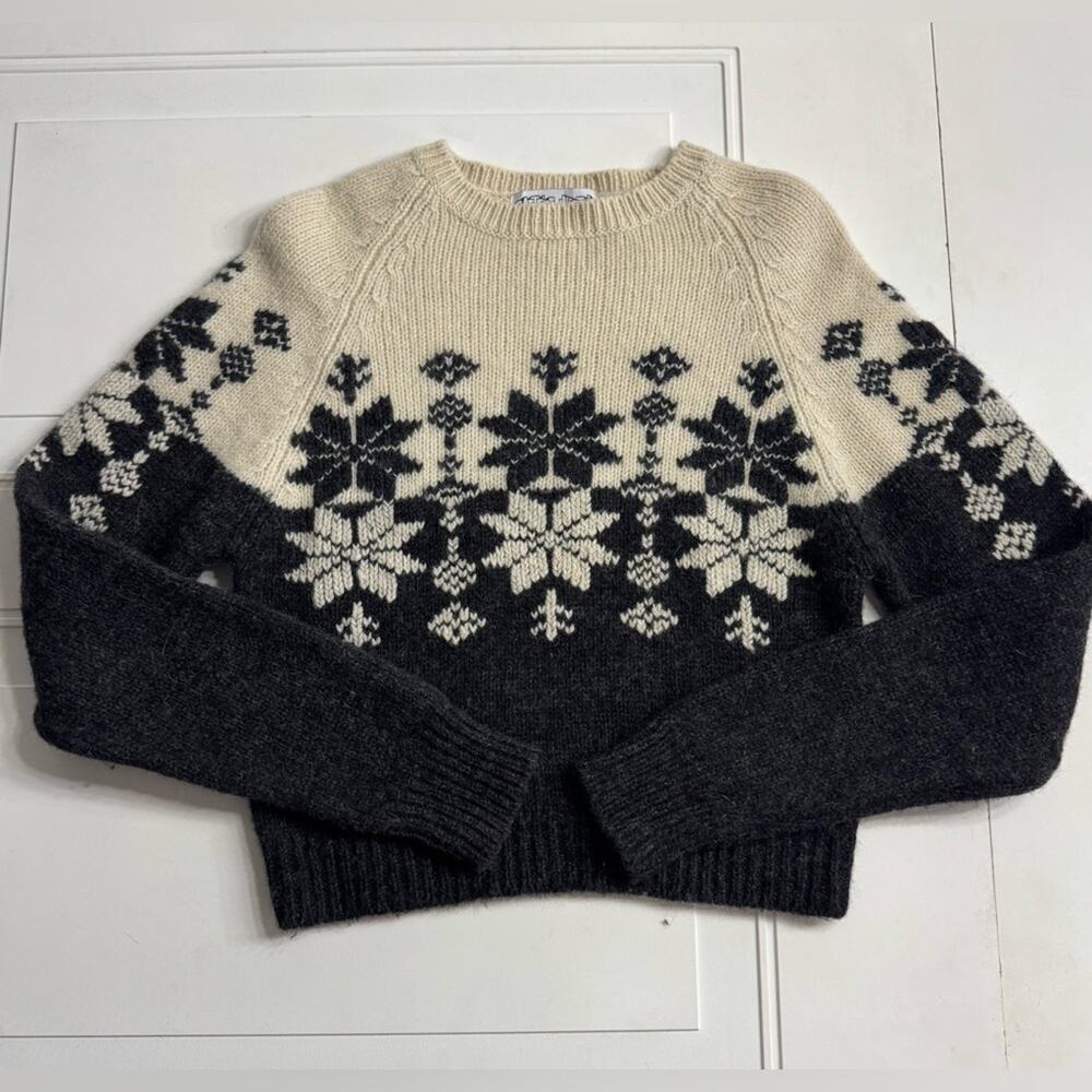 Eastside Westside Women Sz M 100% Shetland Wool Holiday Snowflake Womens Sweater